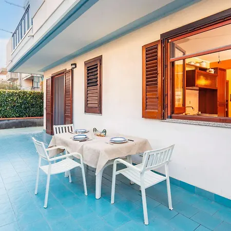 Apartment Le Piramidi Seaside House